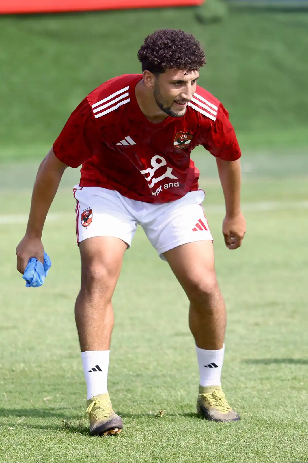 مازن أحمد لاعب فريق الشباب بالنادي الأهلي