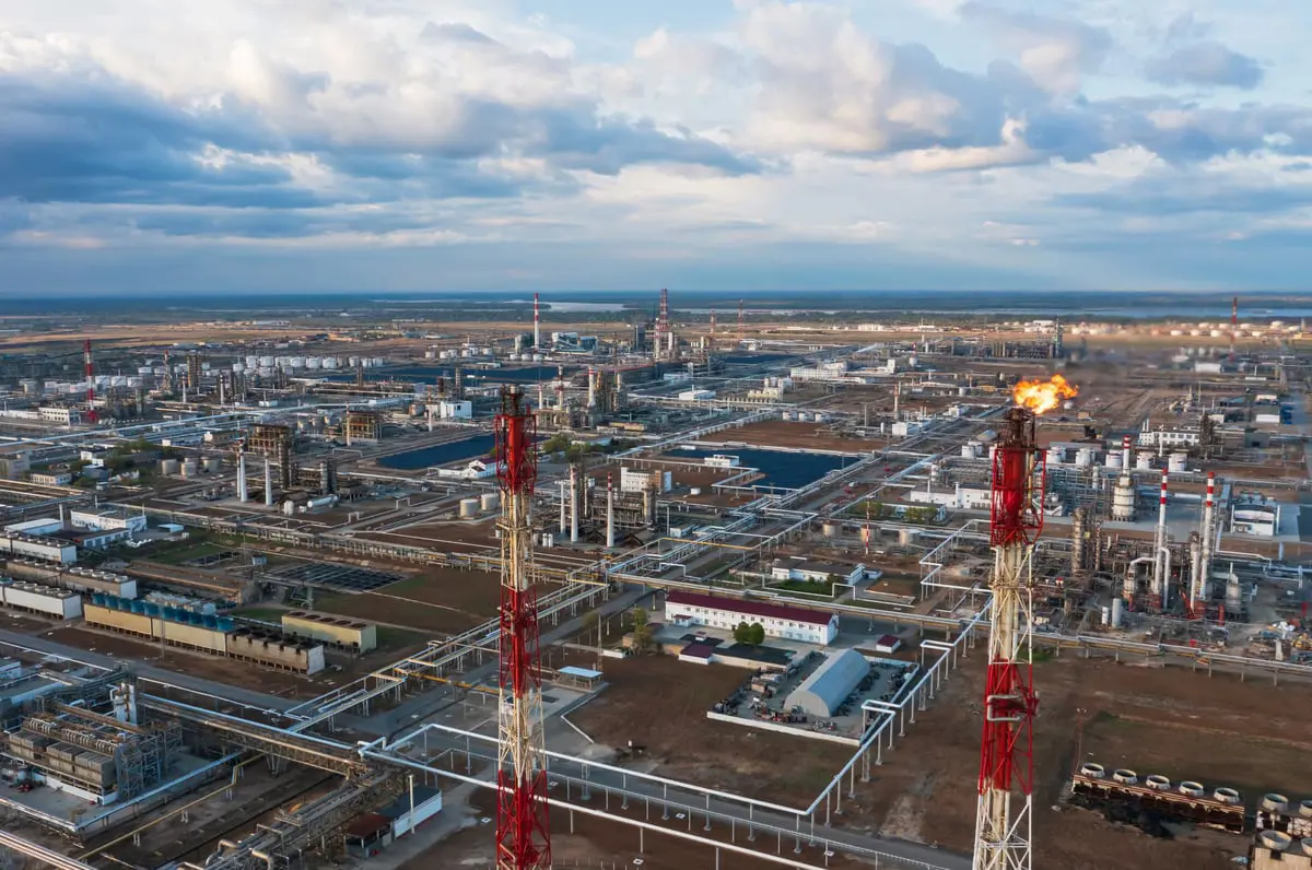 انخفاض تكرير النفط في روسيا‎ بفعل المسيرات الأوكرانية 