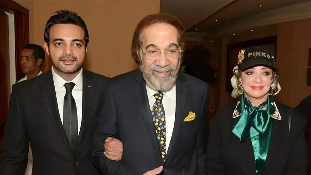 الفنانة شهيرة وزوحها الراحل محمود ياسين ونجلهما عمرو