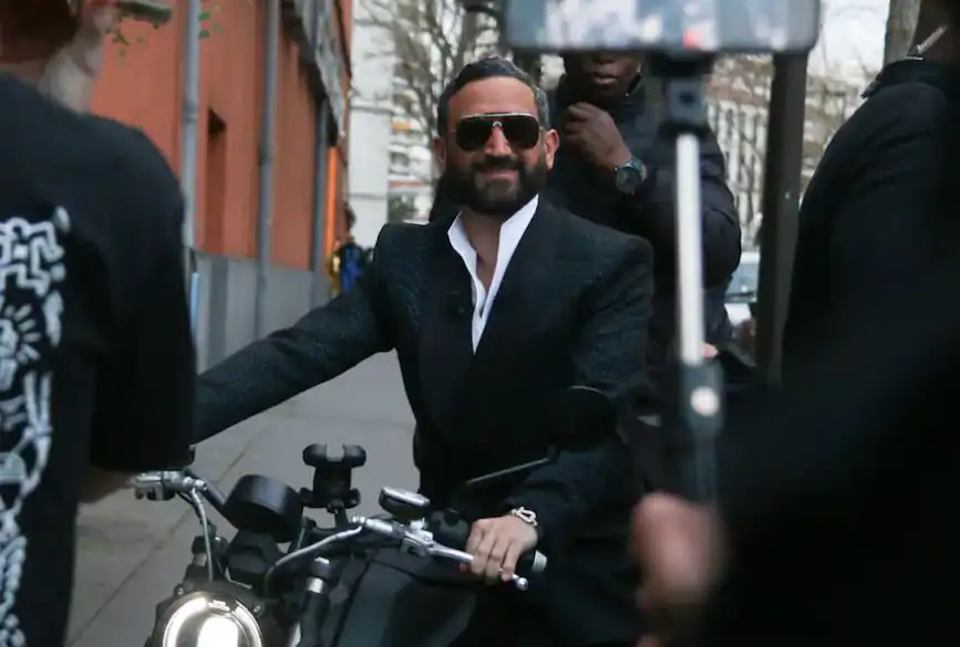 شخص انتحل شخصية رياض محرز في فرنسا