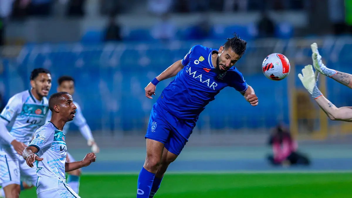 ترتيب الدوري السعودي.. الهلال يواصل إهدار النقاط ويسقط أمام الفتح