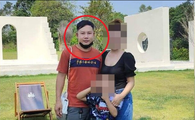 المحتجز التايلندي مع عائلته