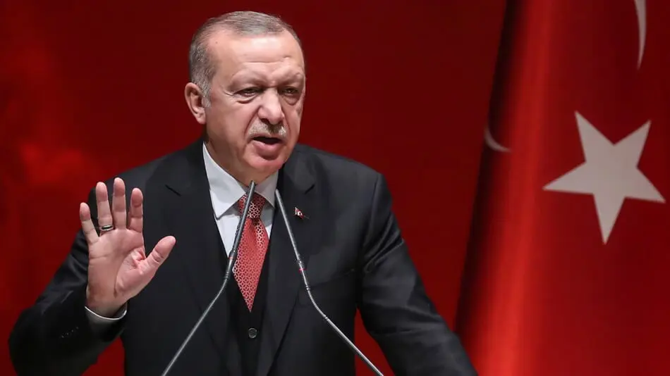 أردوغان يقول إنه لا يستبعد الحوار مع سوريا