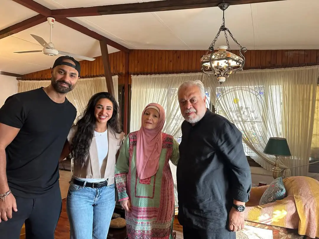 من زيارة آية سماحة للفنانة مشيرة إسماعيل