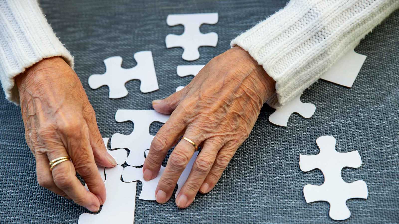 آلية جديدة للدماغ تكشف سر بقاء بعض الذكريات دون غيرها | إرم نيوز