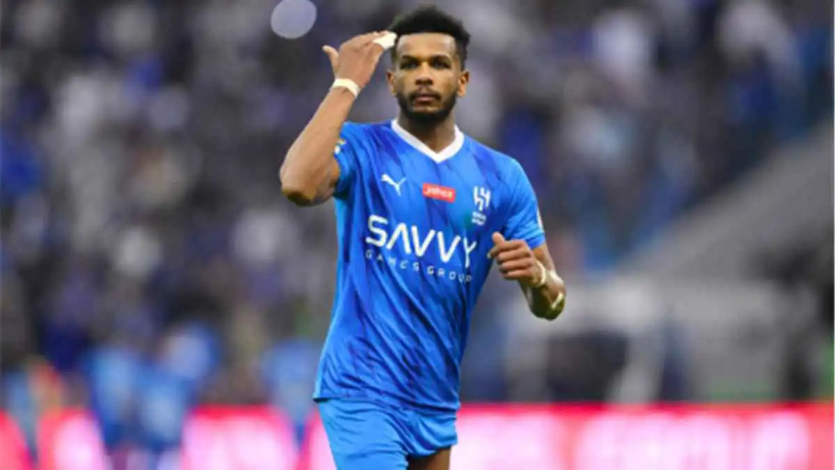 مصيبة وخطأ جسيم.. تعليق ناري حول انتقال علي البليهي إلى الاتحاد السعودي (صورة)