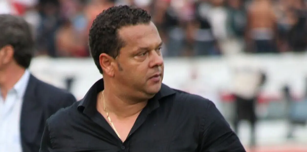 تصريحات ماهر الكنزاري مدرب أحد تثير غضب جماهير نادي الهلال (فيديو)
