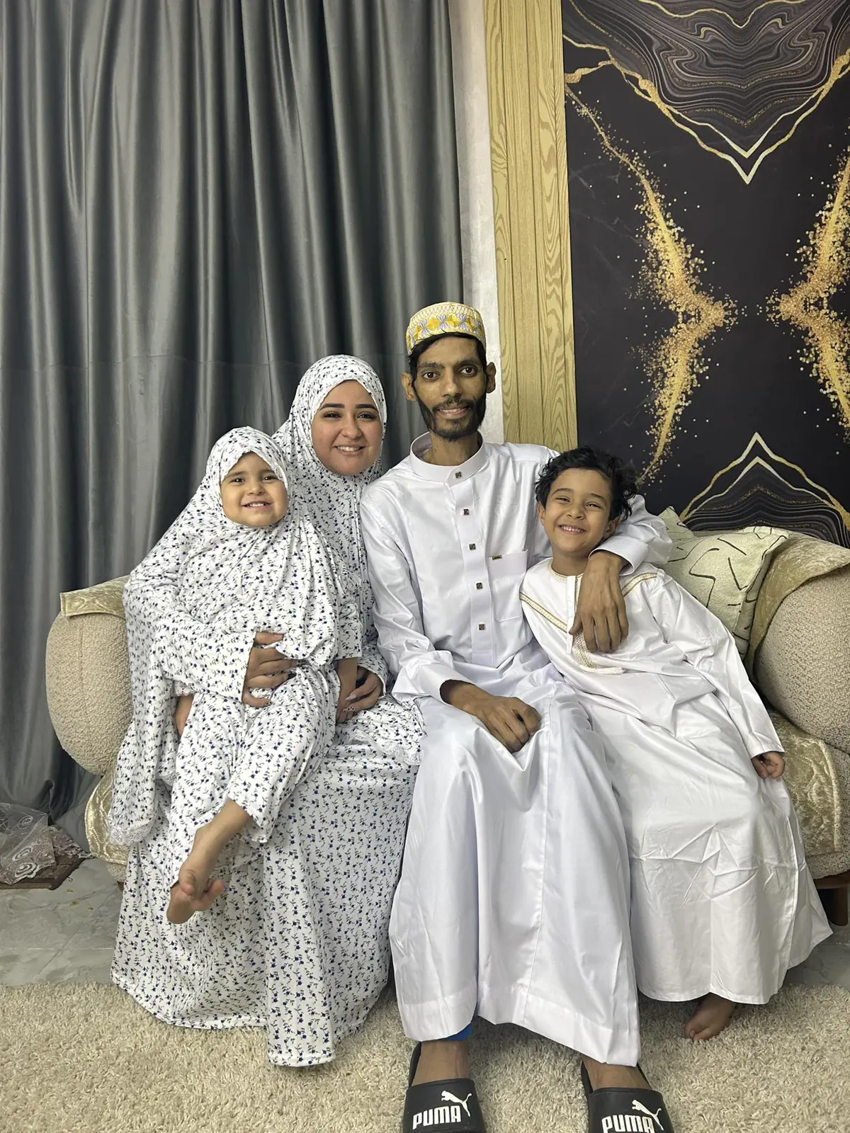 إبراهيم شيكا وأسرته