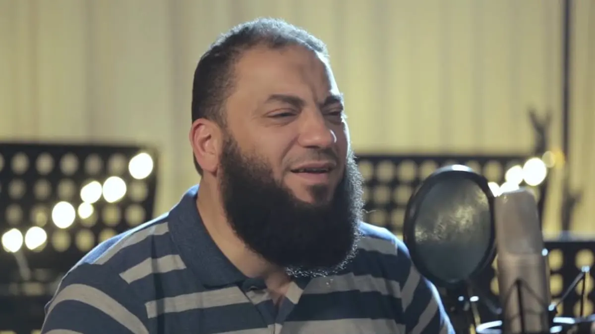 رثى نجله بطريقة مؤثرة.. من هو الداعية حازم شومان؟