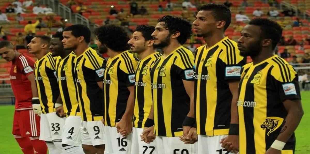 السعودية.. صورة صادمة تكشف عقود محترفي الاتحاد الخيالية