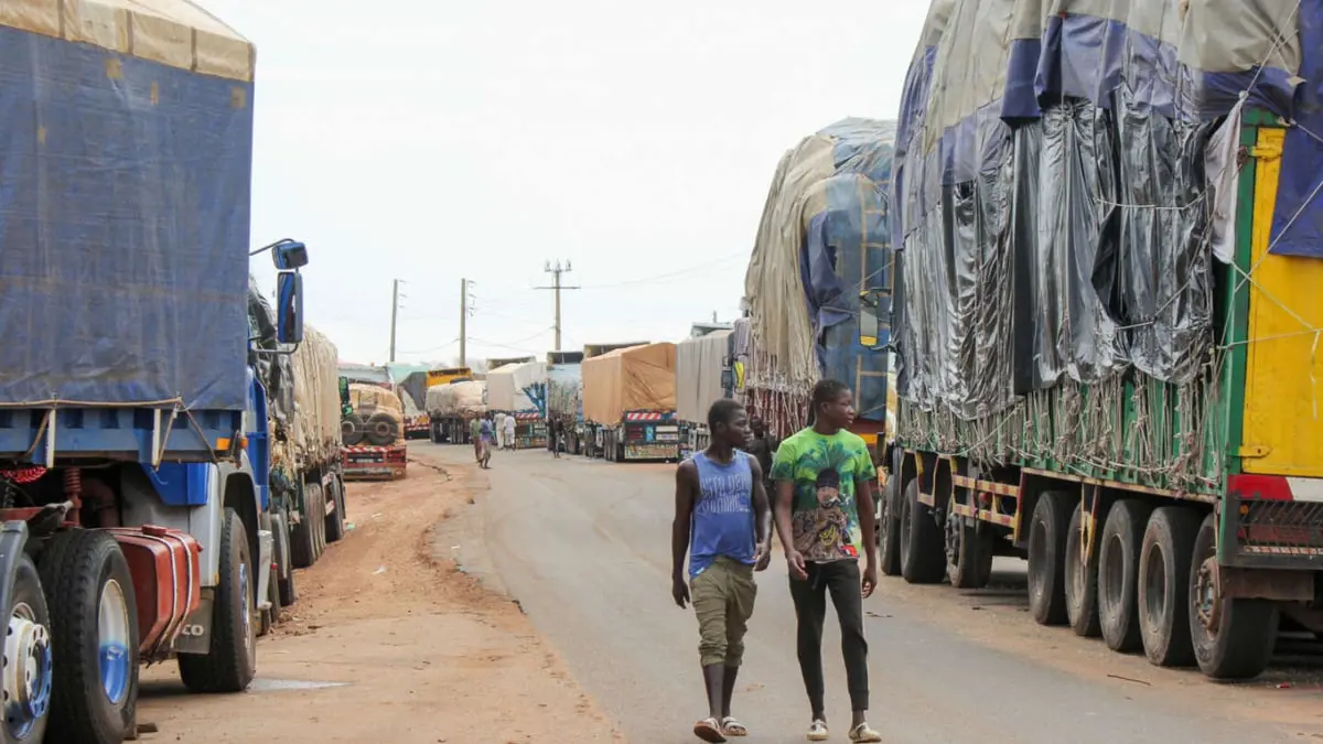 الحدود المغلقة "تشلُّ" الحركة التجارية في بنين والنيجر