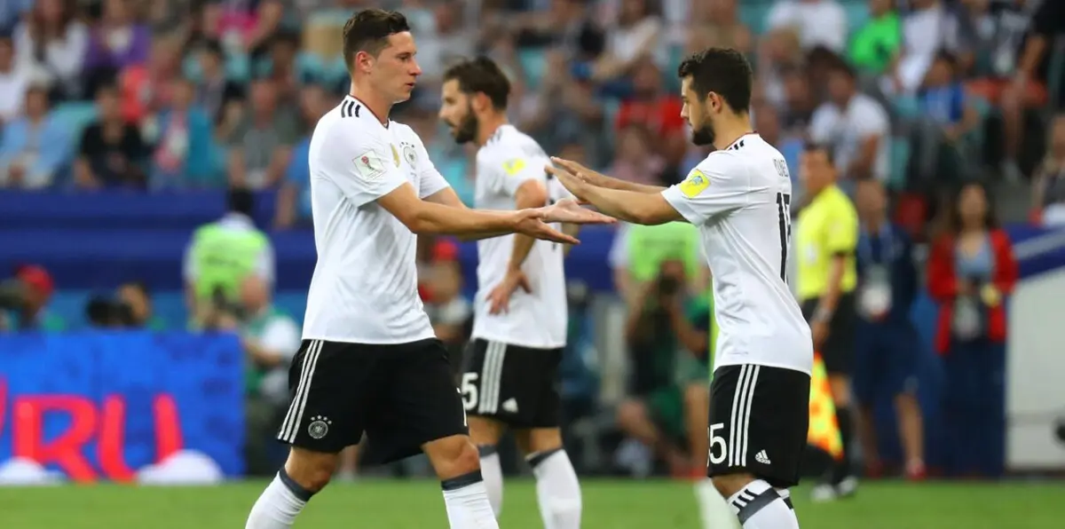 الهنود الحُمر يختبرون تجربة لوف.. من يحسم مباراة ألمانيا والمكسيك بكأس القارات؟