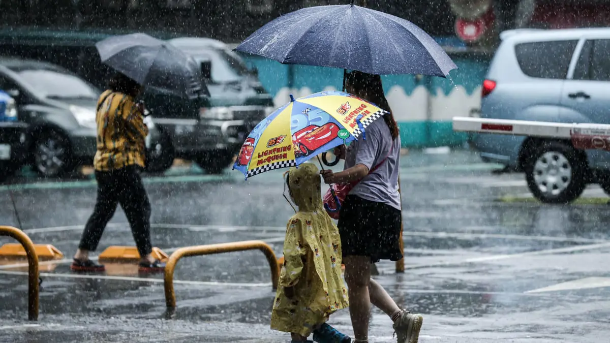 عمليات إجلاء في فوجيان بالصين جراء سيول خلَّفها الإعصار هايكوي
