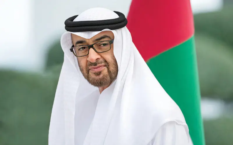 محمد بن زايد لزيلينسكي: الإمارات ستبذل كل ما بوسعها لتهيئة الأجواء للتهدئة والتفاوض