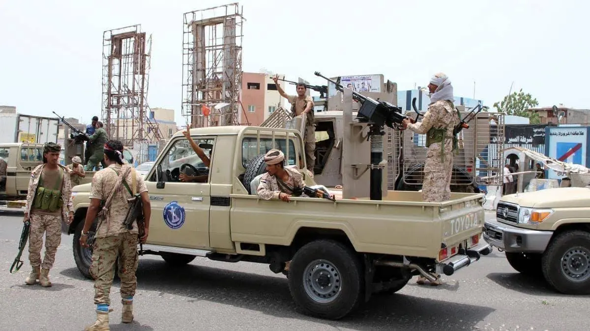 قوات "الحزام الأمني" تدخل شقرة ضمن ترتيبات لحملة أمنية مشتركة في أبين‎‎