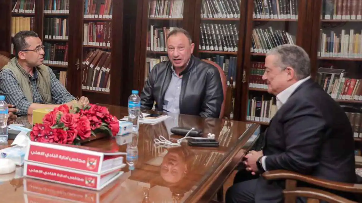 اجتماع سابق بين الخطيب وياسين منصور