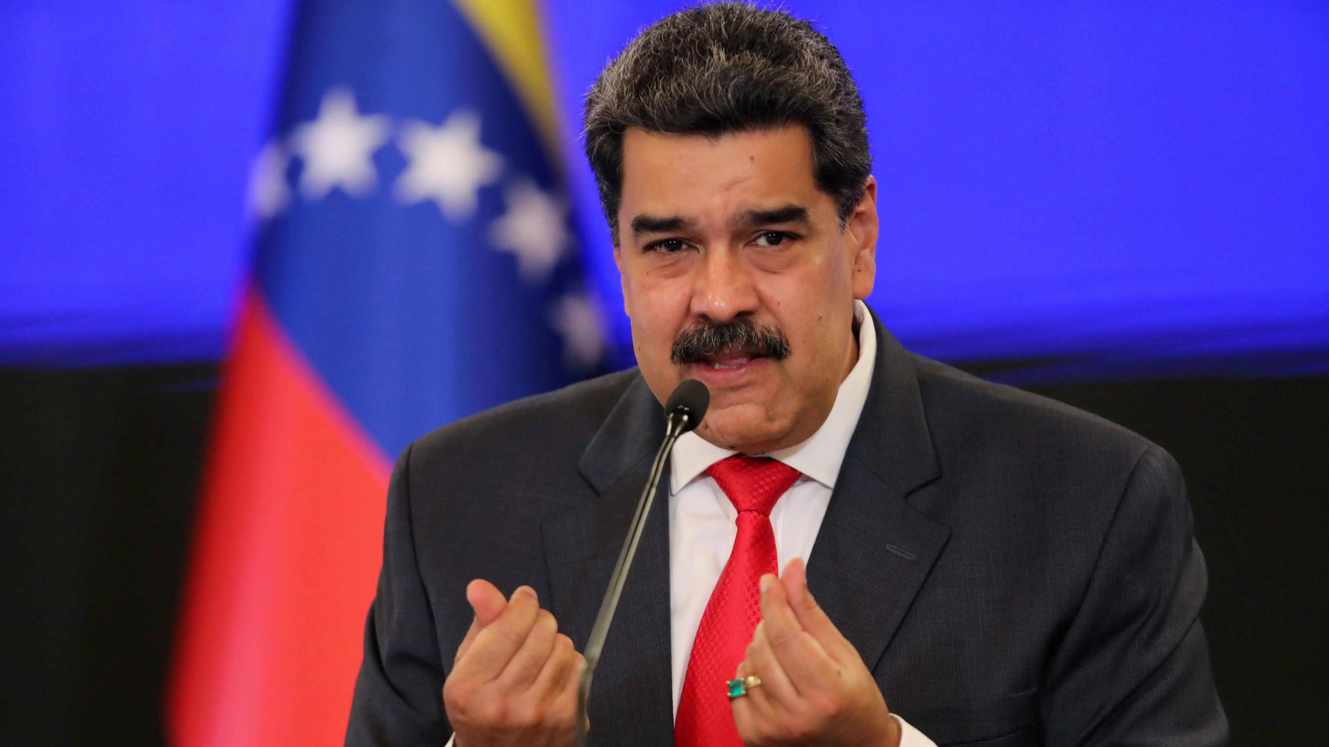 رغم العقوبات.. مادورو يعلن استئناف الحوار مع واشنطن