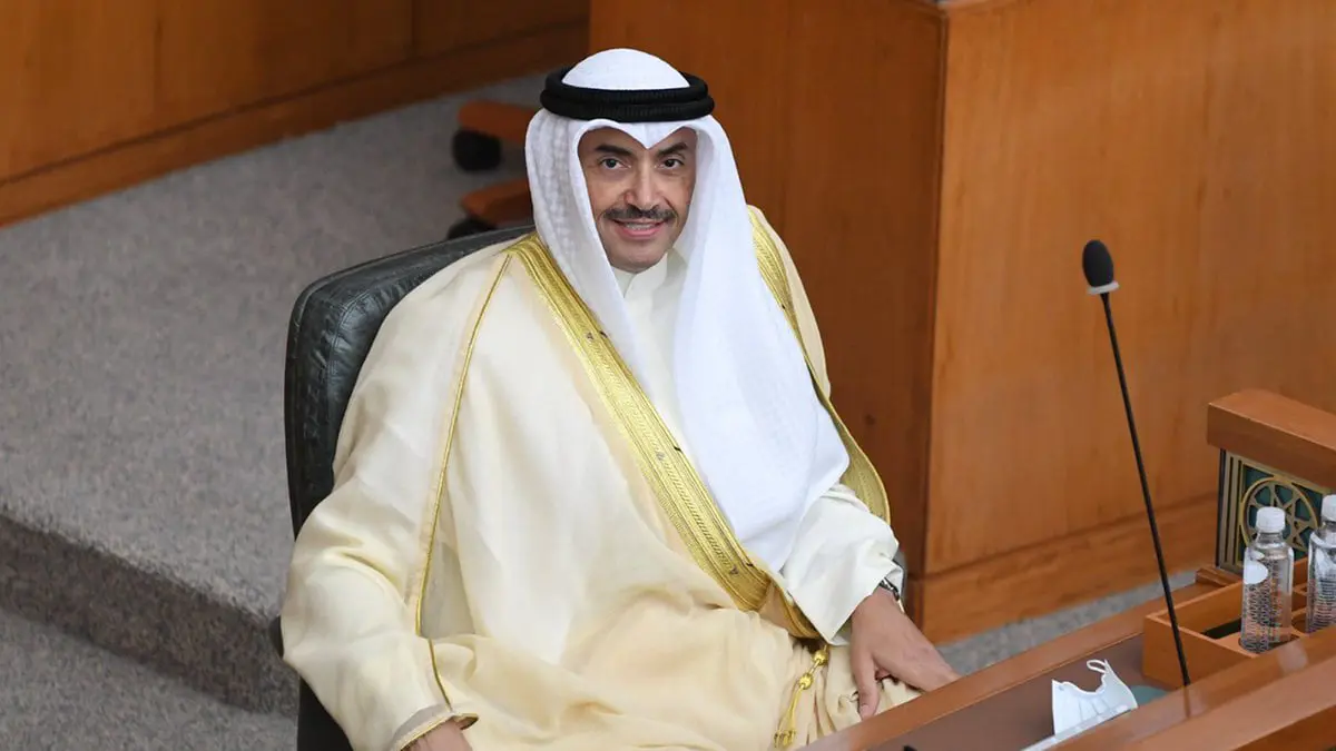 محمد المطير يطلب إلغاء التحية العسكرية لنائب رئيس البرلمان الكويتي 