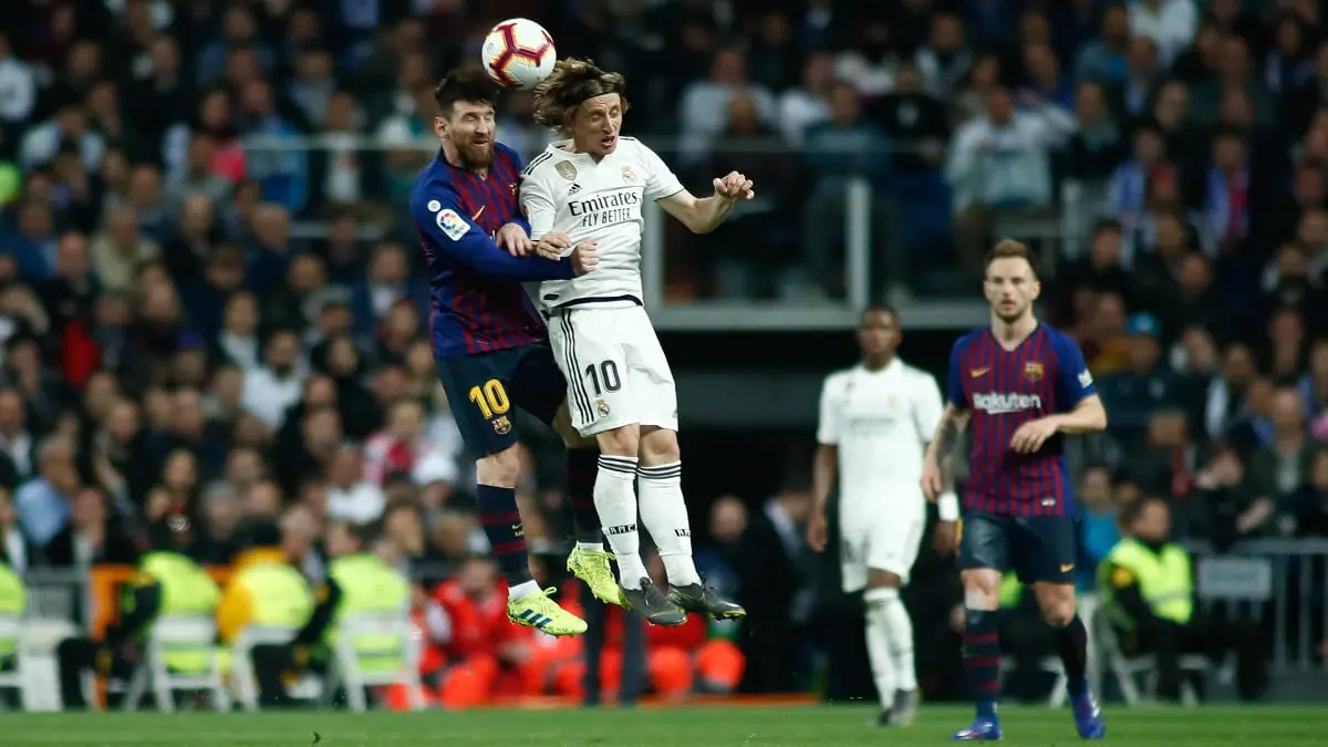 لوكا مودريتش يعلق على احتمال رحيل ليونيل ميسي عن برشلونة