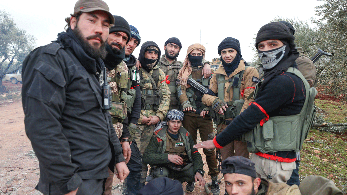 الغارديان: تركيا تنقل المرتزقة السوريين للعمل كحرس حدود في أذربيجان