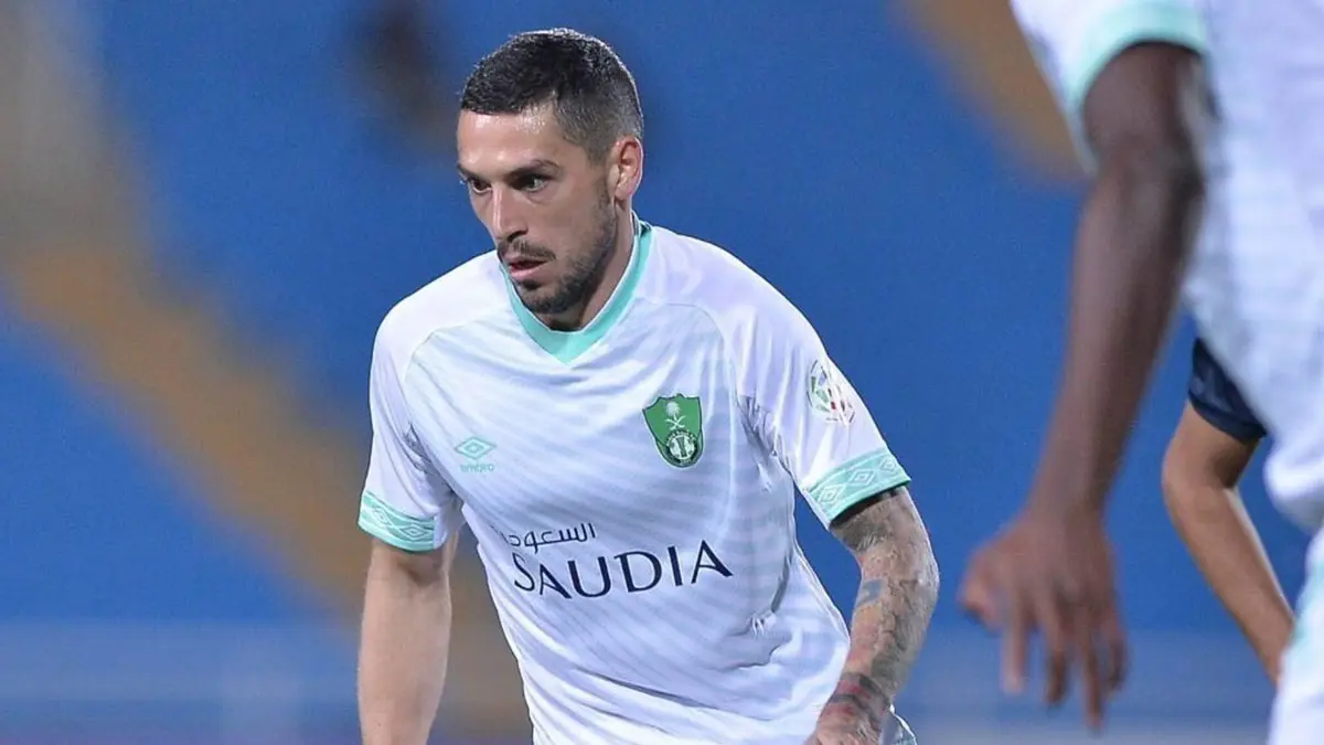النادي الأهلي السعودي يكشف الموقف الأخير لمحترفه الروماني نيكولاي ستانسيو