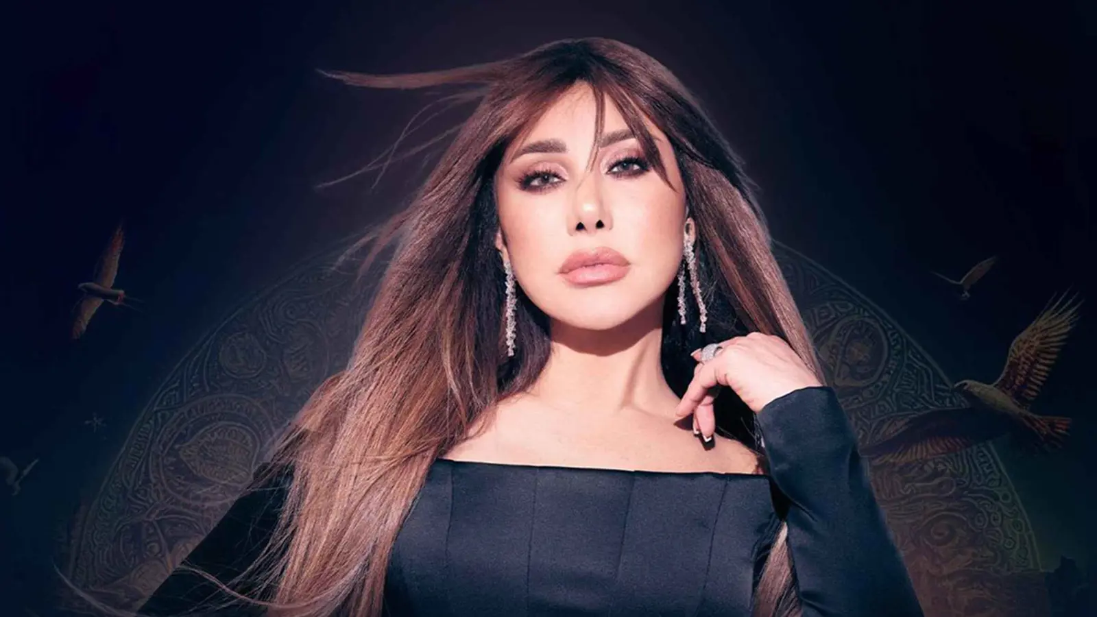 نجوى كرم تزور شابة ساعدتها بعد تعثرها على المسرح (فيديو)