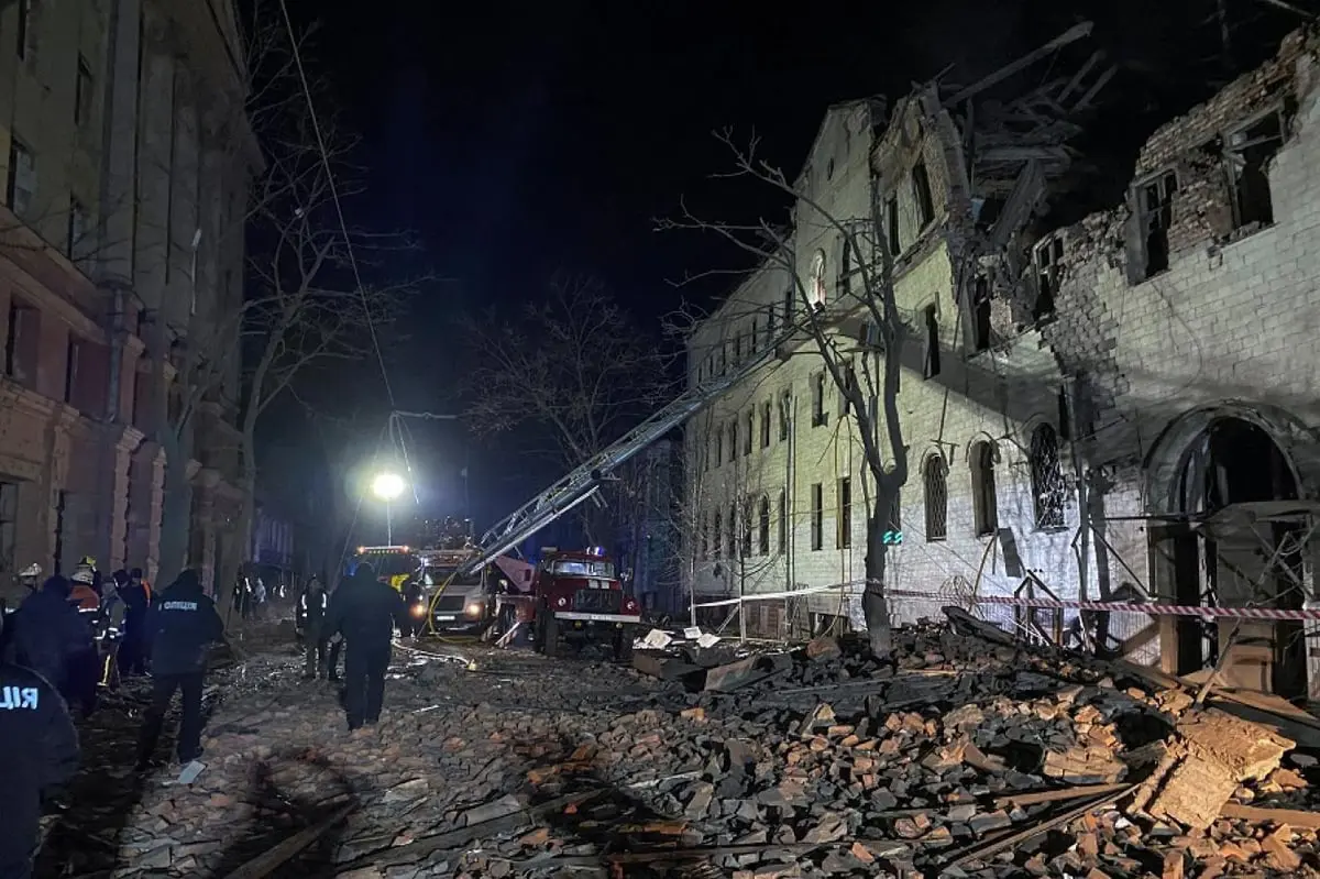 قصف روسي عنيف يعطل إمدادات الكهرباء في خاركيف الأوكرانية‎