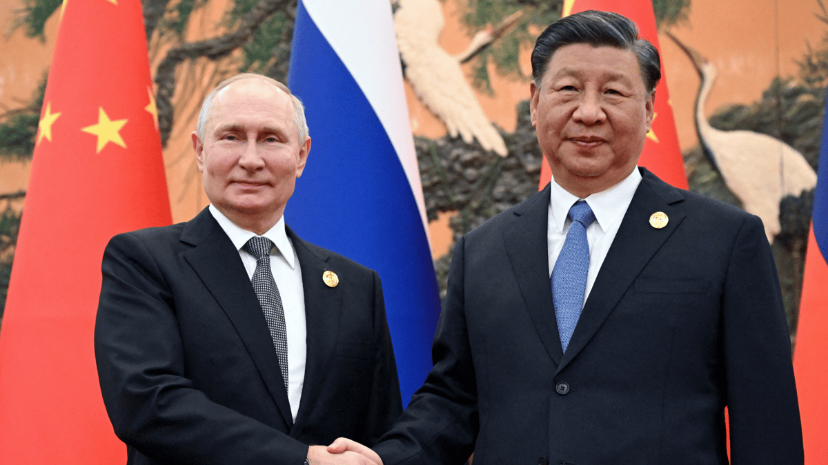 "نهج منافق".. الصين ترفض الاتهامات الأمريكية بدعم روسيا عسكرياً