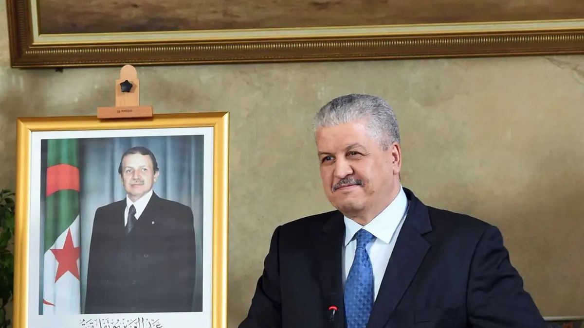 الوزير الأول في عهد بوتفليقة يواجه عقوبات بالسجن 39 سنة