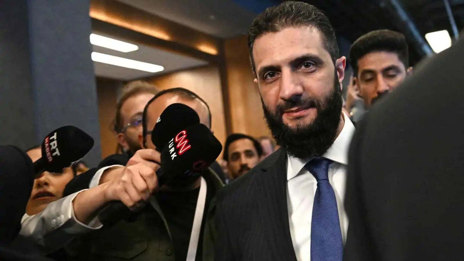 "فيتو" صيني يهدد الخطاب "التاريخي" لأحمد الشرع في نيويورك
