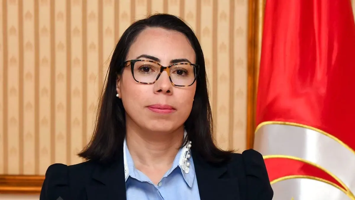 "جون أفريك": استقالة نادية عكاشة تبرز دور عائلة الرئيس التونسي في الحكم‎‎