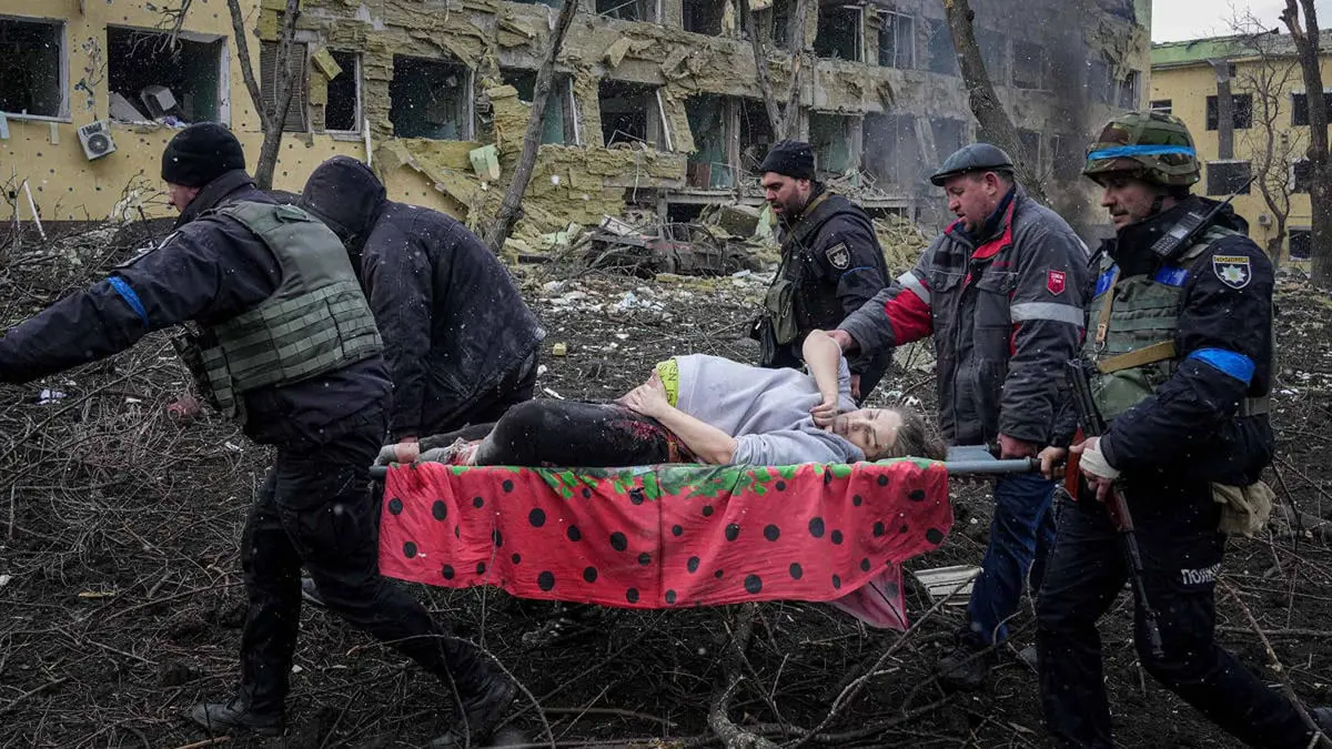 صورة أوكرانية قضت وجنينها بقصف روسي تفوز بجائزة "وورلد برس فوتو"
