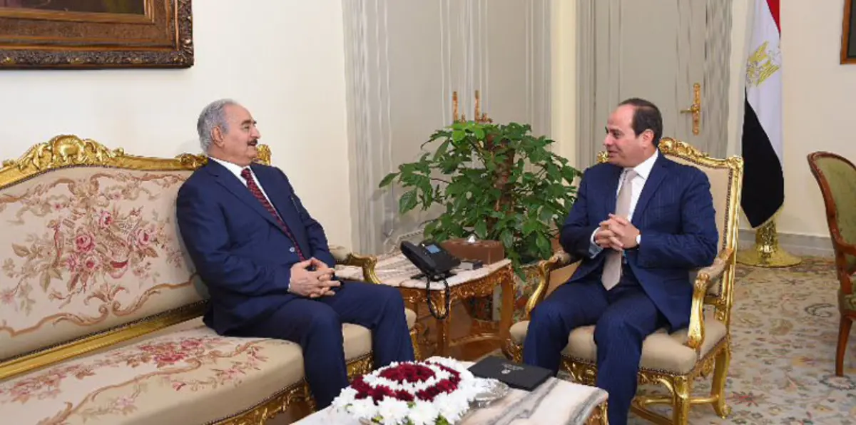 المشير حفتر يغادر القاهرة بعد لقاء السيسي