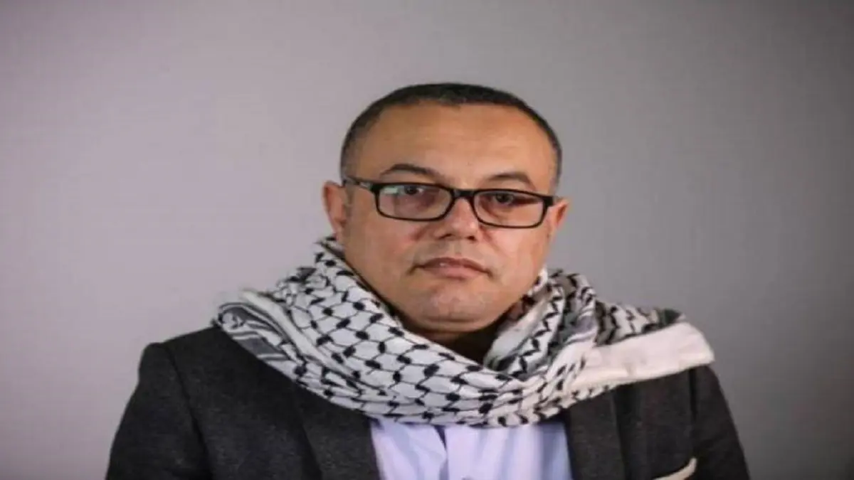 بعد الاعتداء عليه من "حماس".. الناطق باسم حركة فتح يصل رام الله لتلقي العلاج (فيديو)