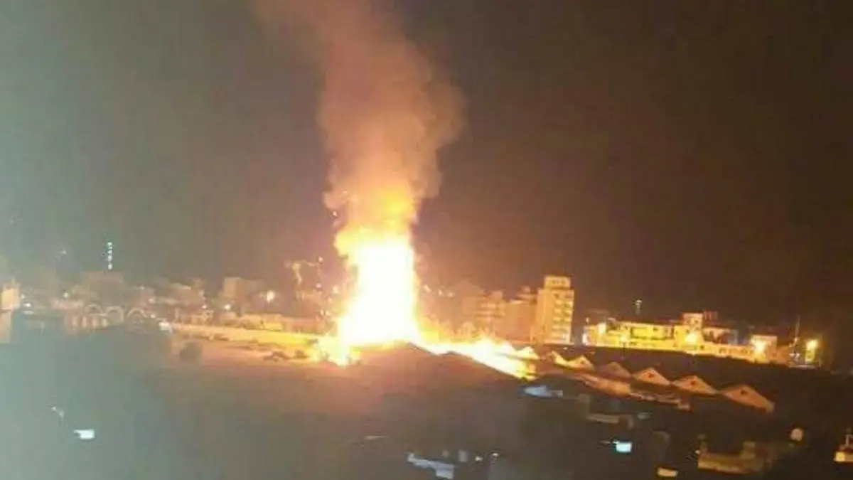 انفجار عنيف يهز حي العريش شرق عدن