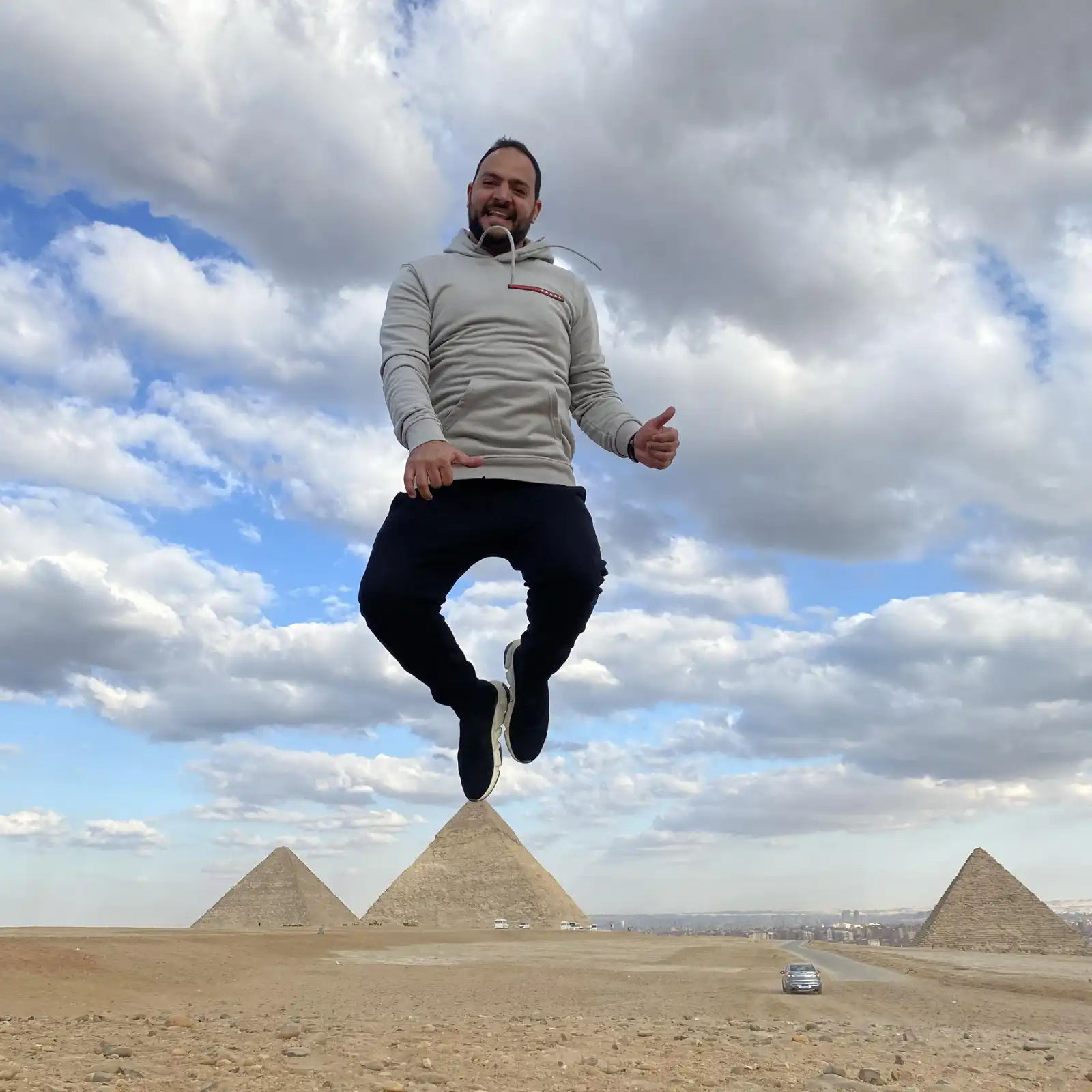 هيثم سمير بطل سباقات السيارات 