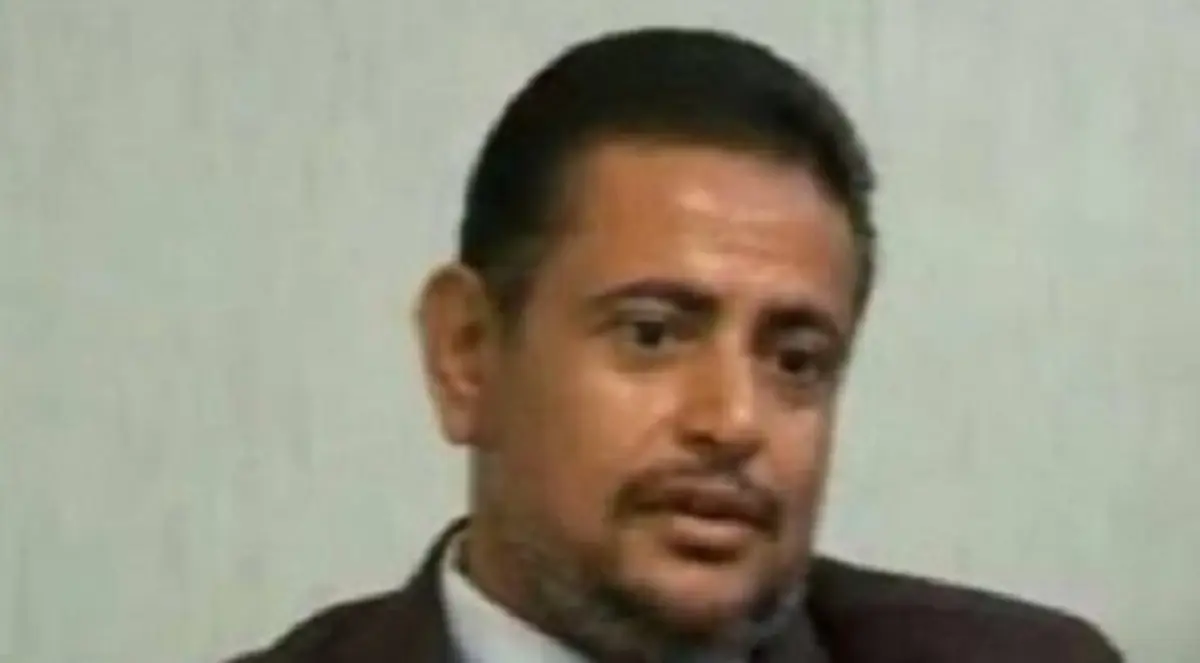 اليمن.. الحوثيون يطيحون بمحافظ الحديدة