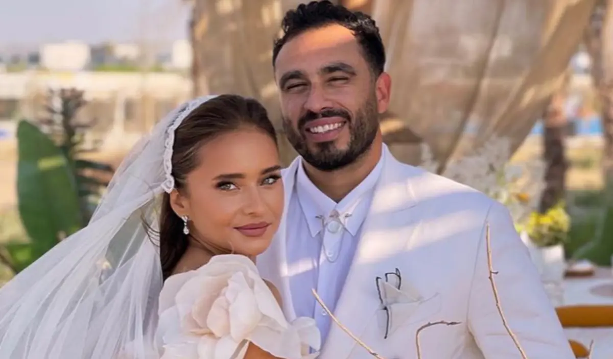 هشام عاشور: نيللي كريم ستبقى "حبيبتي"