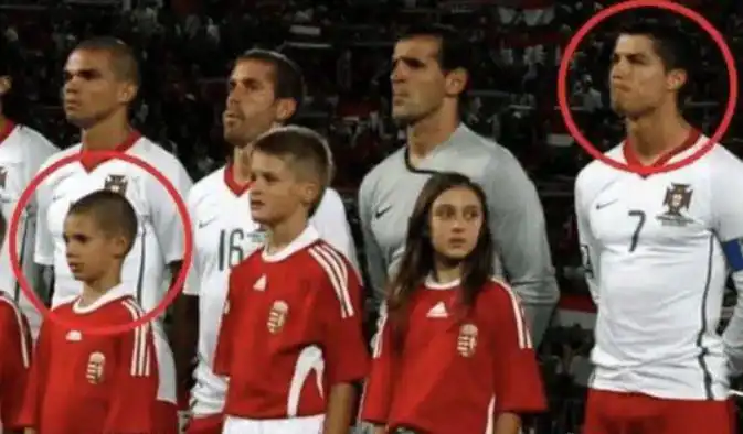 كريستيانو رونالدو ودومينيك سوبوسلاي في مواجهة سابقة بين البرتغال والمجر