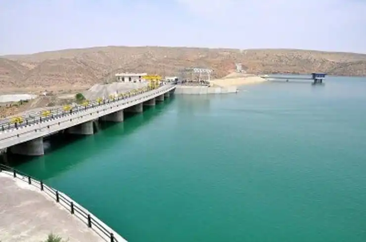 أحد السدود في إيران