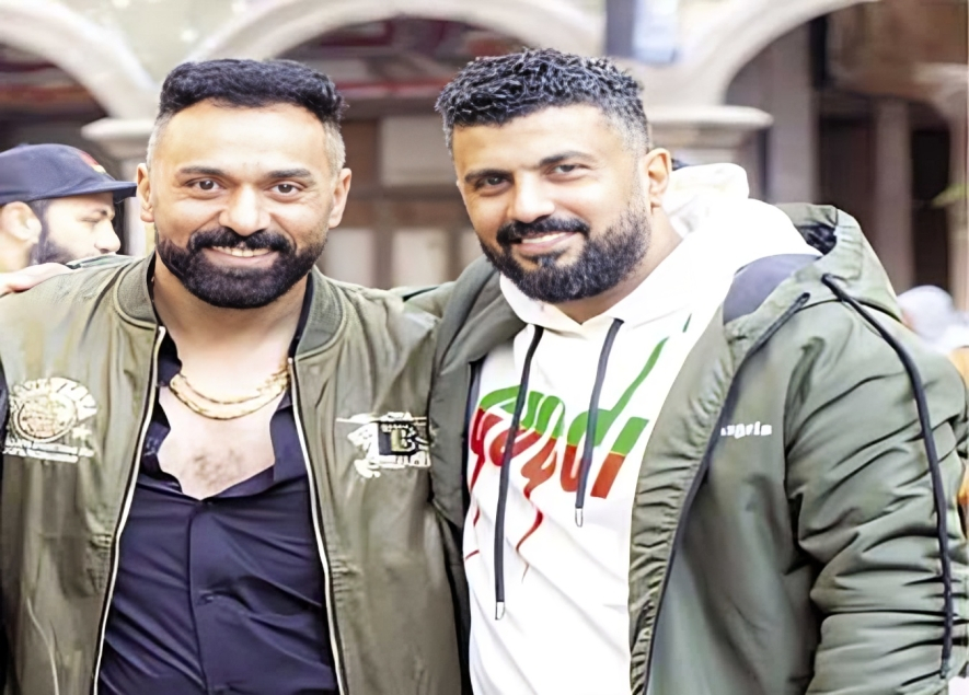 الطبيب أحمد عبدالله ومحمد سامي