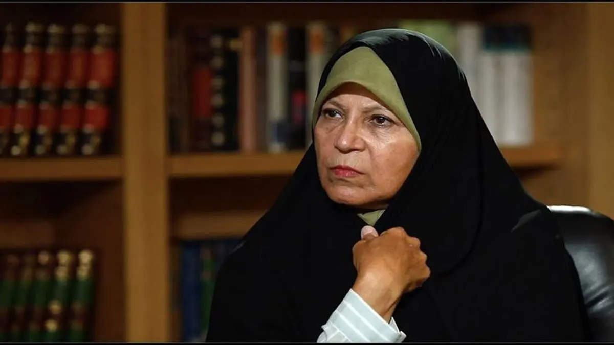 فائزة رفسنجاني تدعو لإلغاء قانون الحجاب في إيران