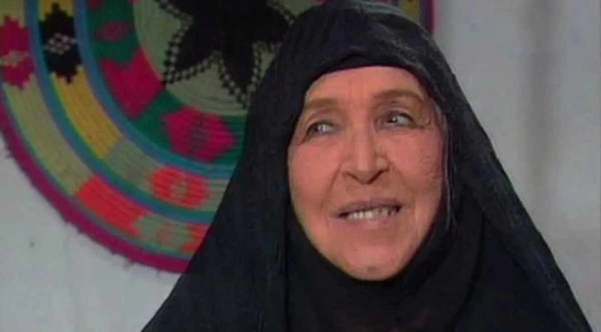 صورة.. أمينة رزق تلعب كرة القدم