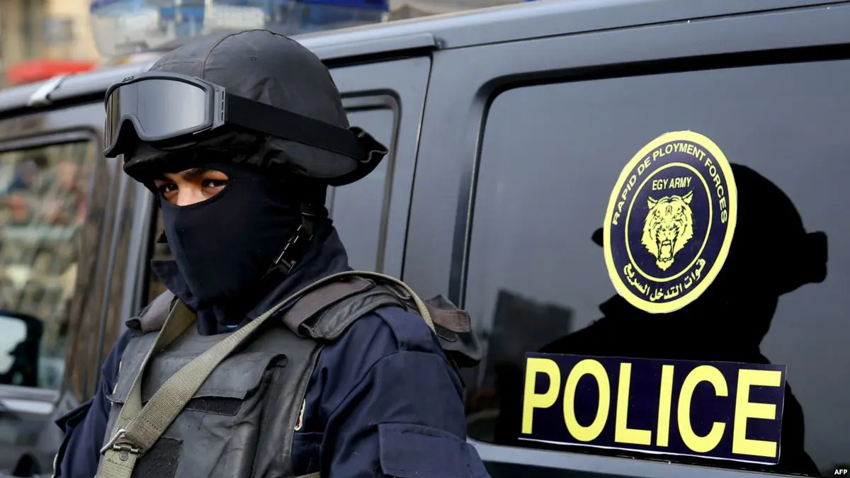 مصر تعلن اعتراف رجل شرطة بقتل قبطيين