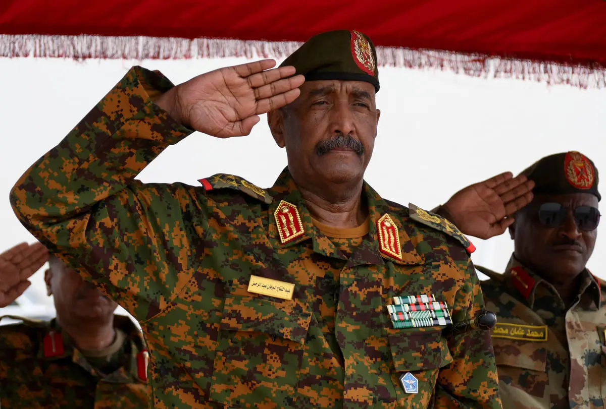 سياسيون لـ"إرم نيوز": "وثيقة دستورية وحكومة جديدة" مخطط البرهان لتقسيم السودان 