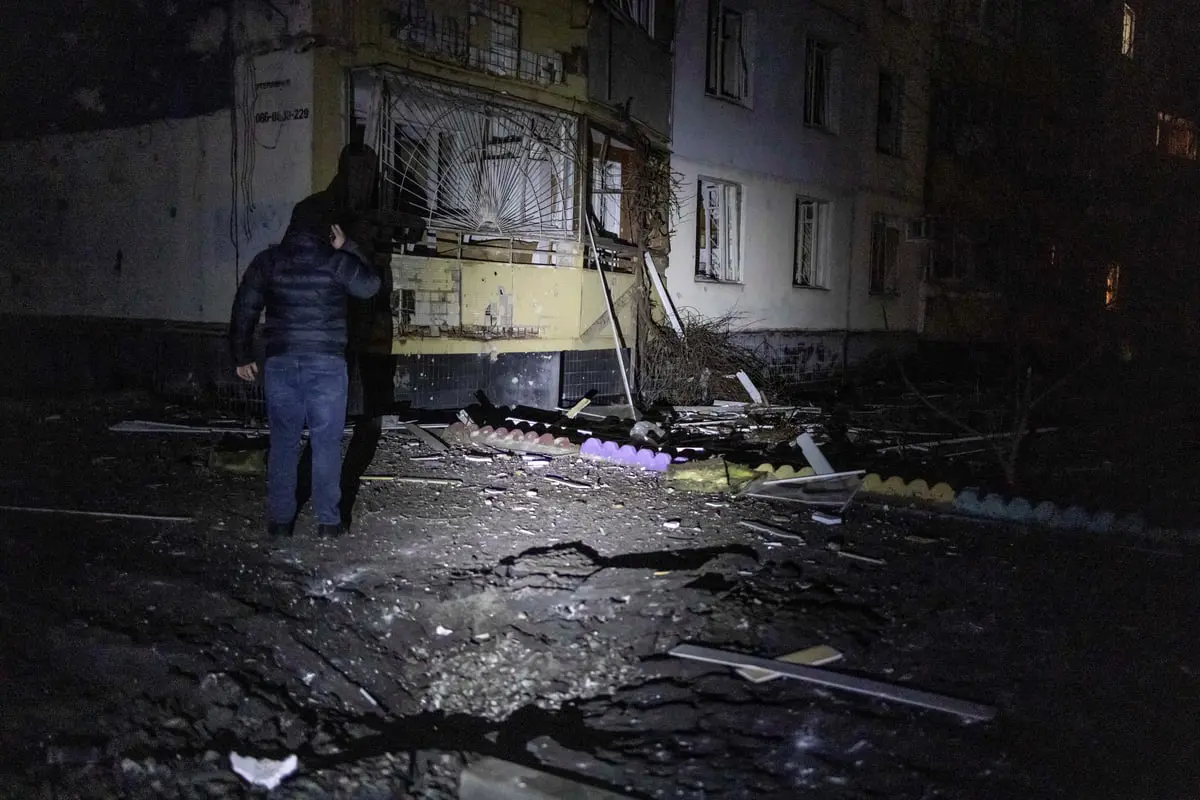 قنبلة روسية تستهدف مستشفى شمال شرق أوكرانيا‎