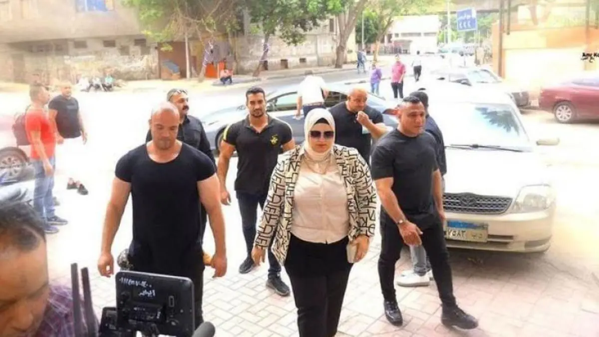 بعد جدل "الحراسة والبودي غارد".. الأمن المصري يلقي القبض على" مدرسة الأحياء"