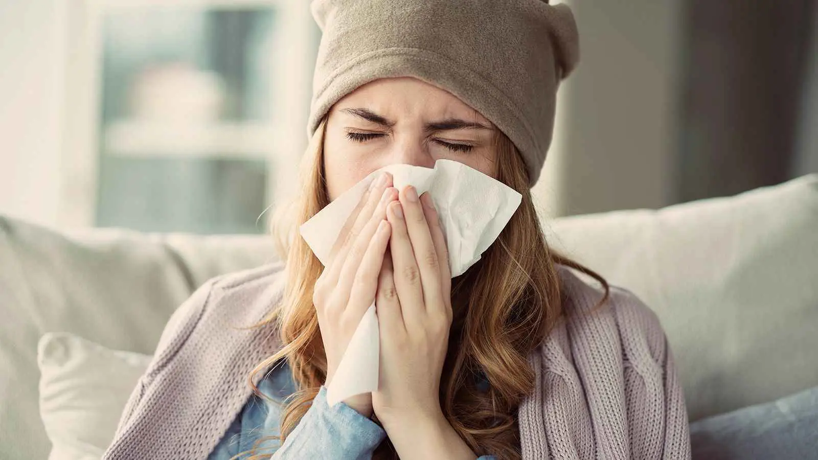 لماذا يتغير مزاجك عندما تصاب بنزلة البرد؟
