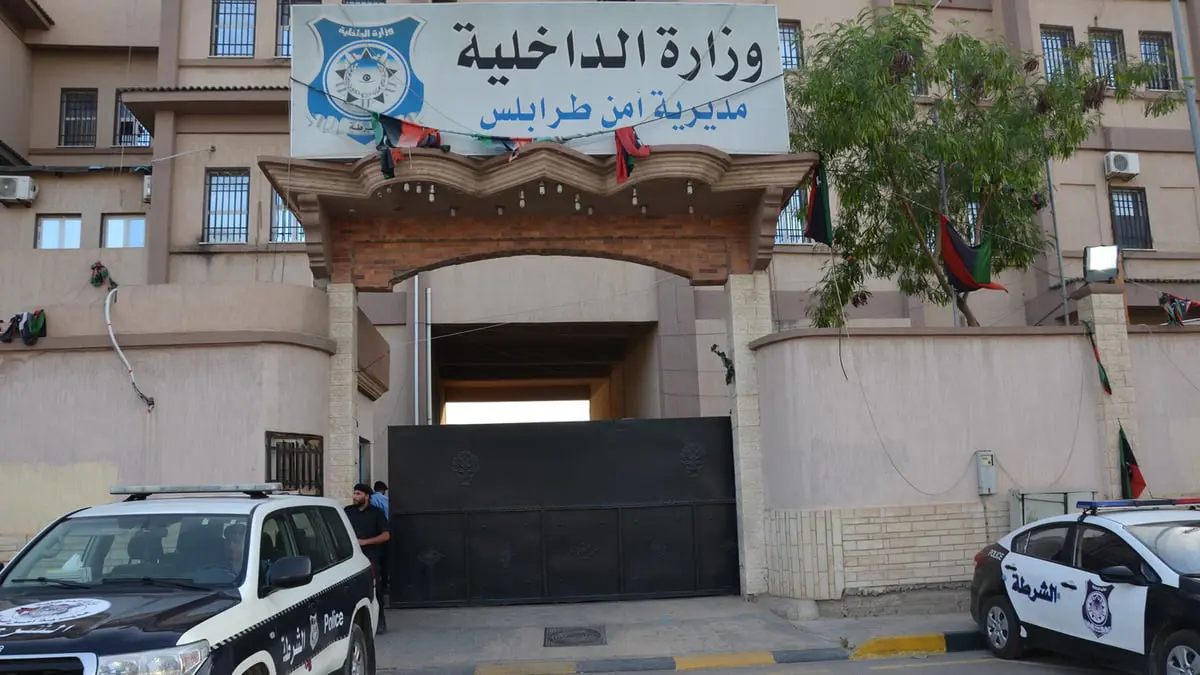 ليبيا.. توقيف مرتكب حادث دهس عمال النظافة في طرابلس