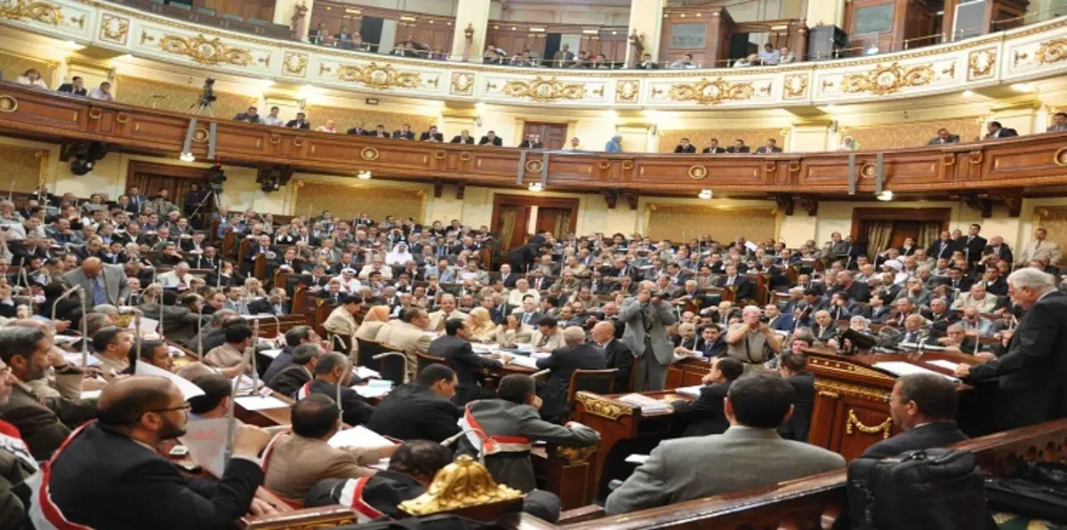 مصر.. "إرم" تنشر كواليس لقاء المرشحين لرئاسة البرلمان بالعجاتي